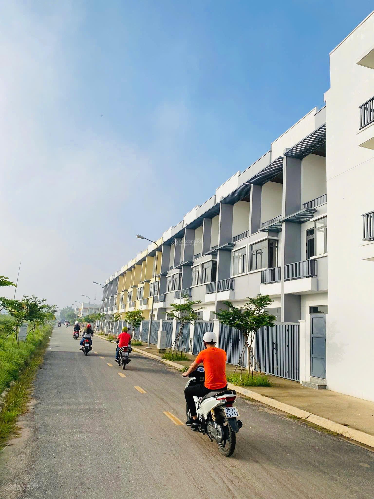 20250811085452-931e_wm