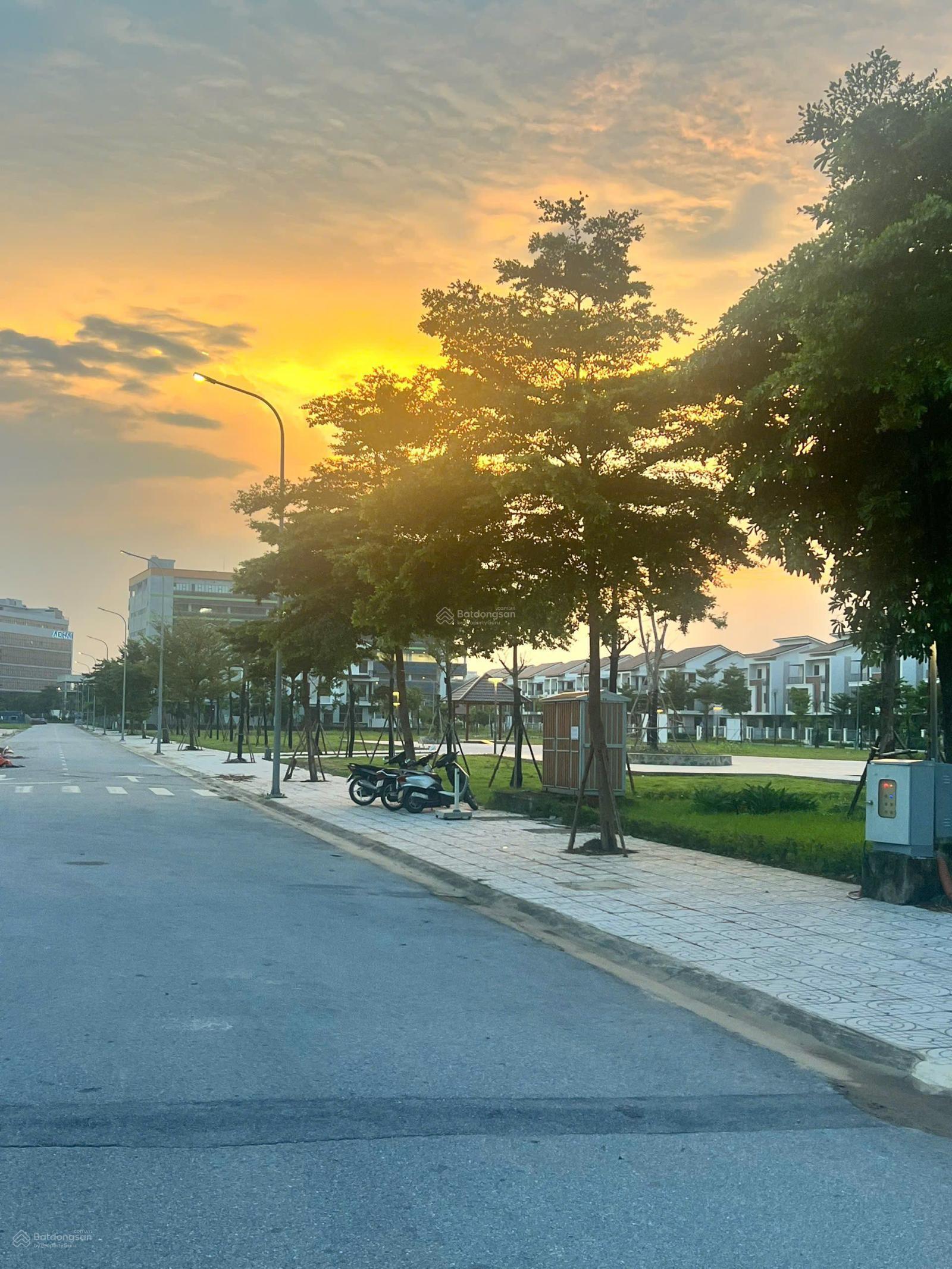 20250815203348-8636_wm