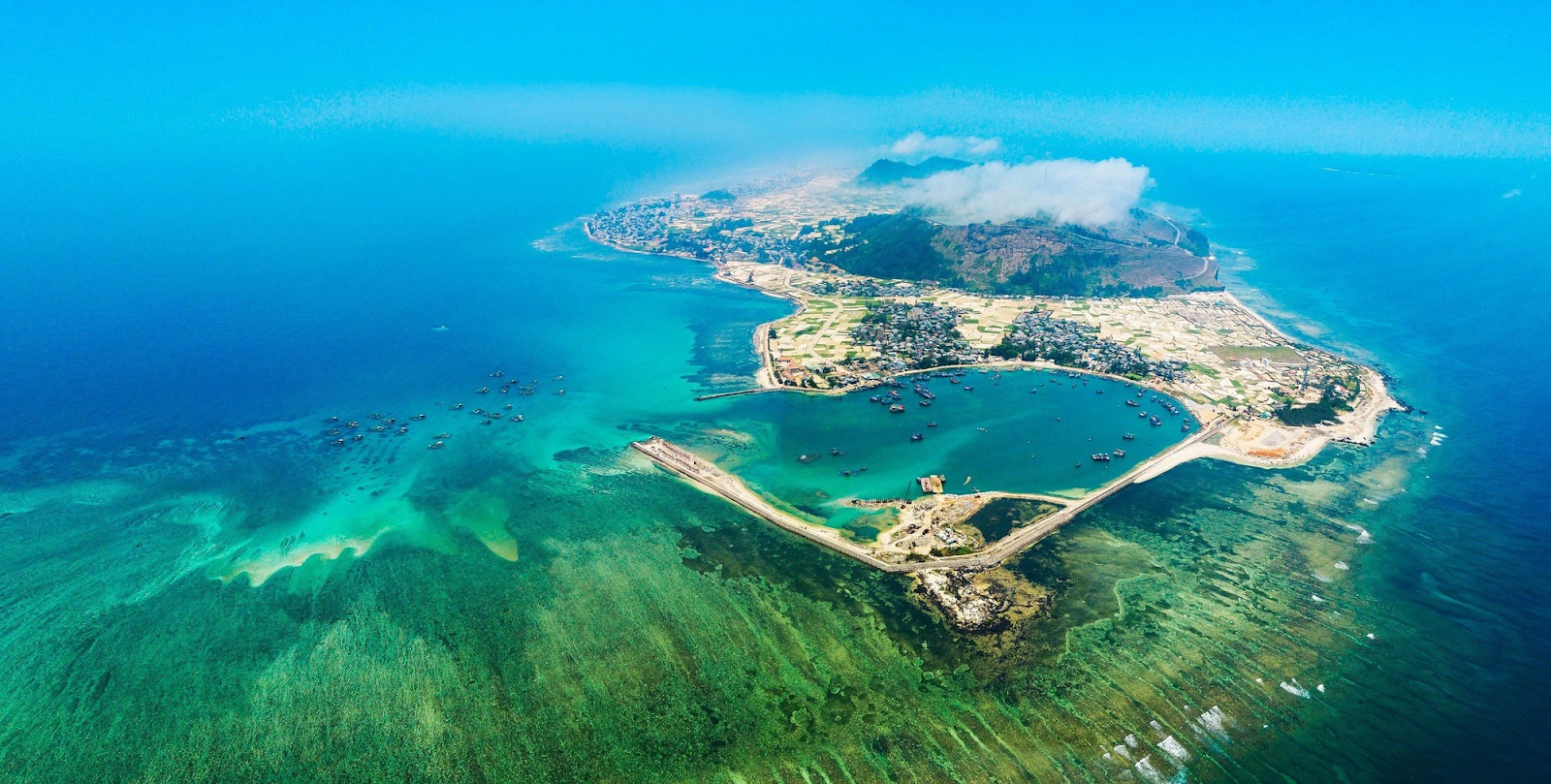 Ngỡ ngàng trước vẻ đẹp của vùng đảo Lý Sơn - Quảng Ngãi