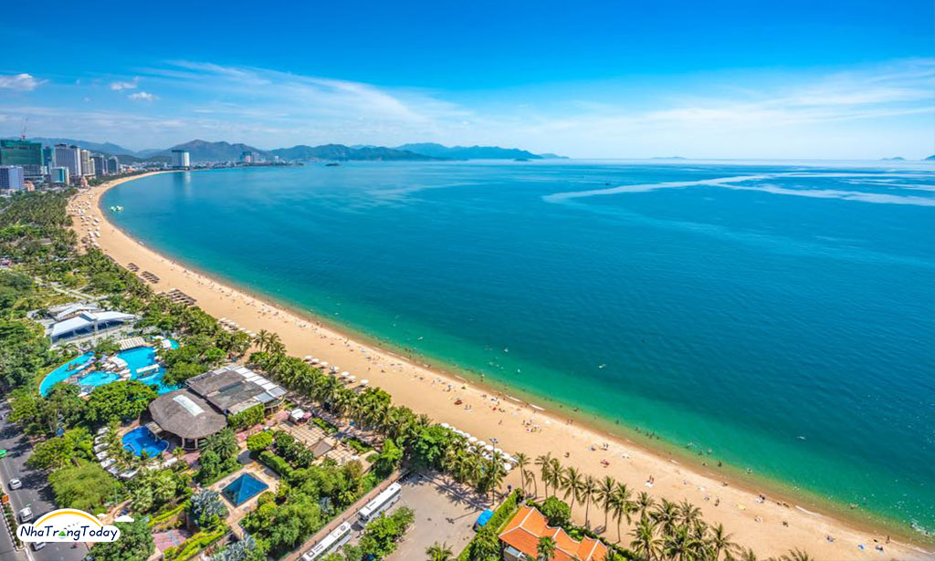 Vịnh Nha Trang - Một trong những vịnh đẹp nhất thế giới