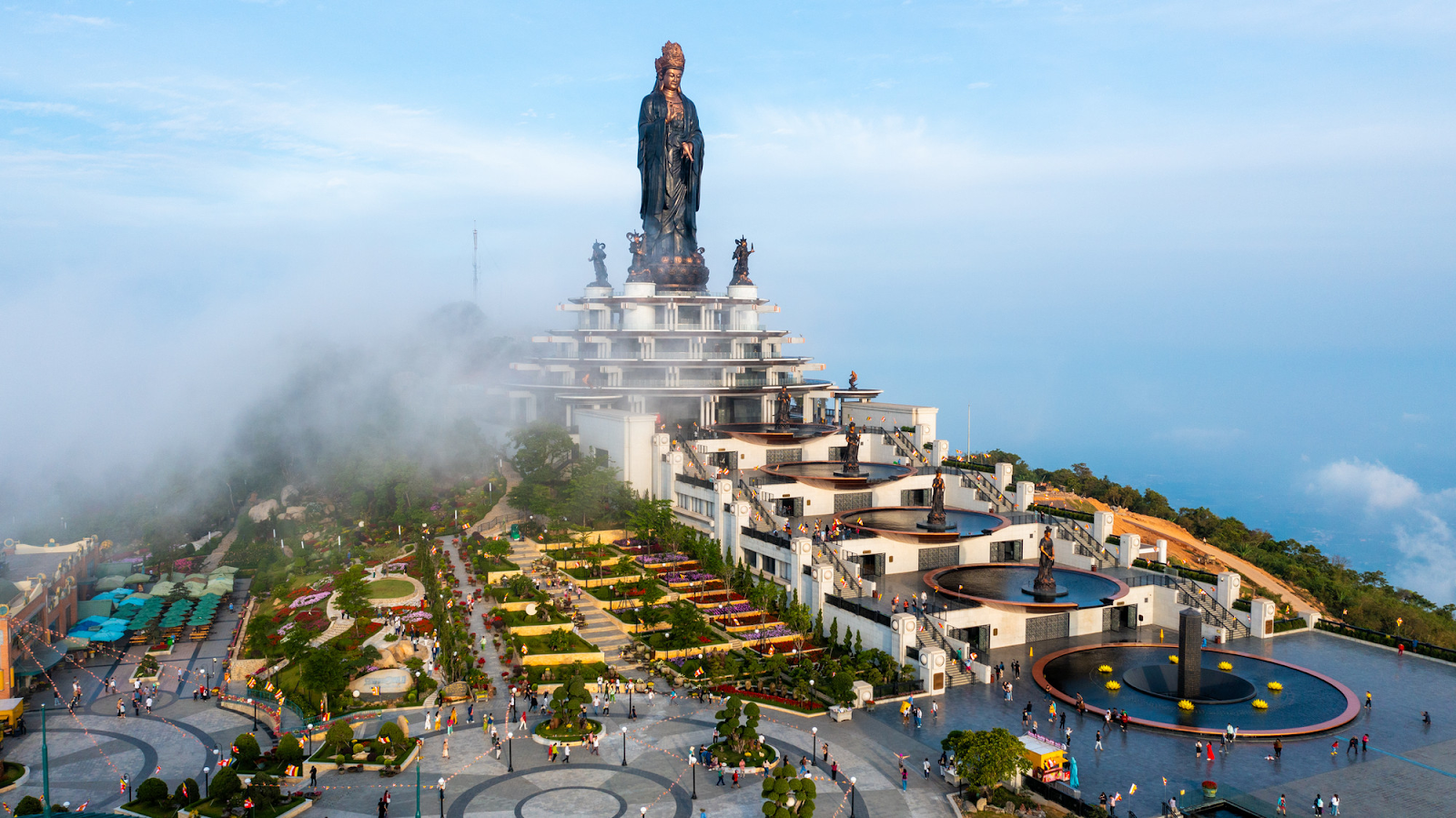 Núi Bà Đen - biểu tượng du lịch của tỉnh Tây Ninh